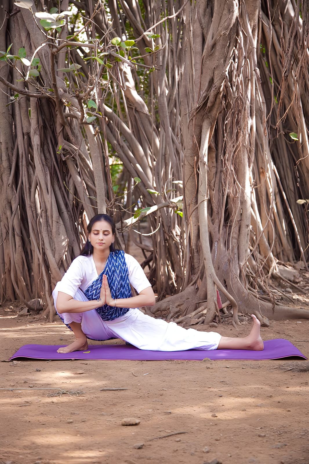 Suruchi Mittal guiding students in a yoga session